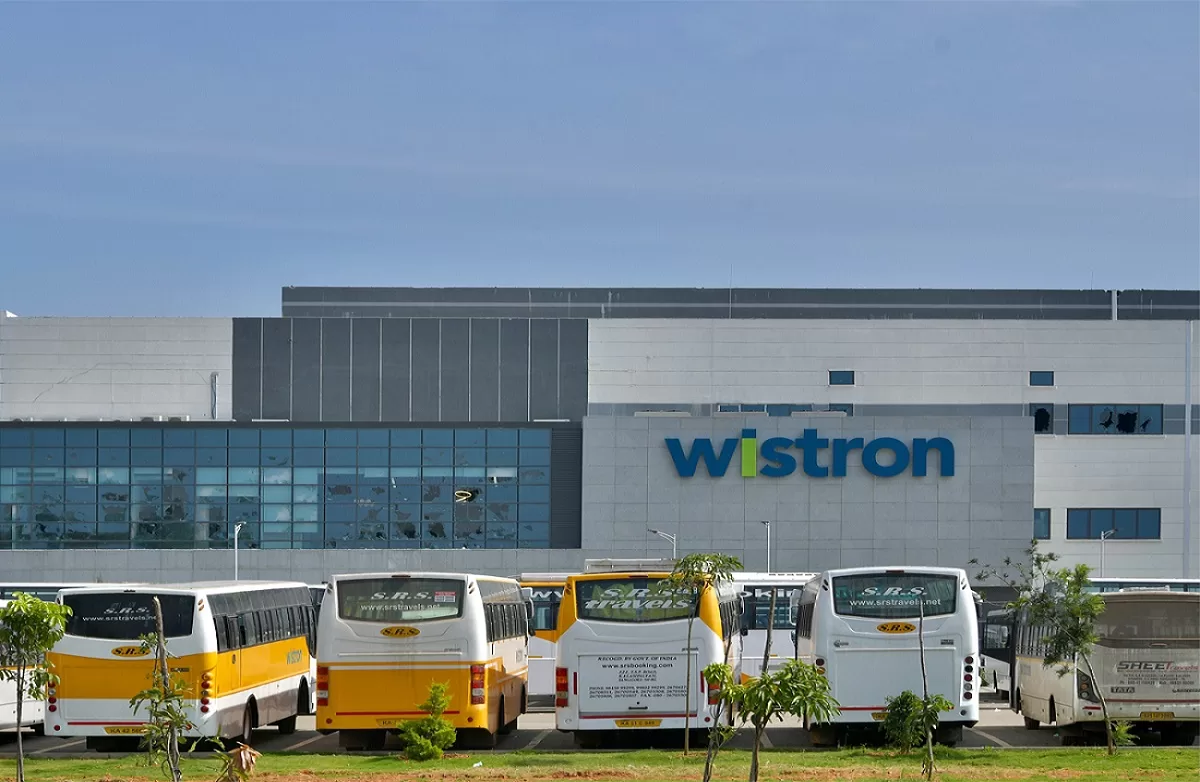 Tata Group achiziționează Winstron și începe să producă iPhone-uri
