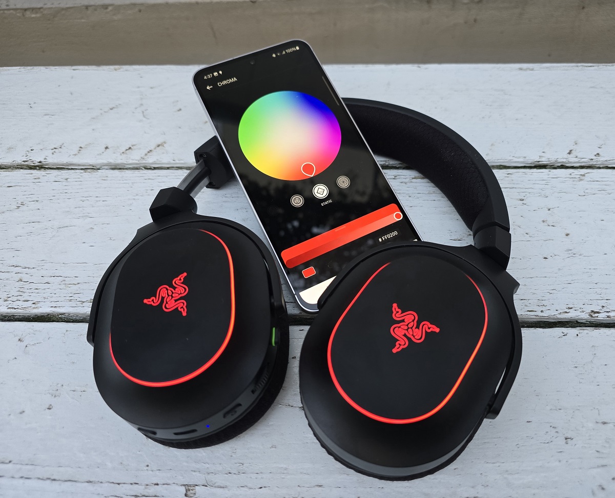 Razer Barracuda X Chroma, căști de gaming cu multiple valențe